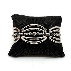 Monet Silvertone Scallop Linked Panel Bracelet